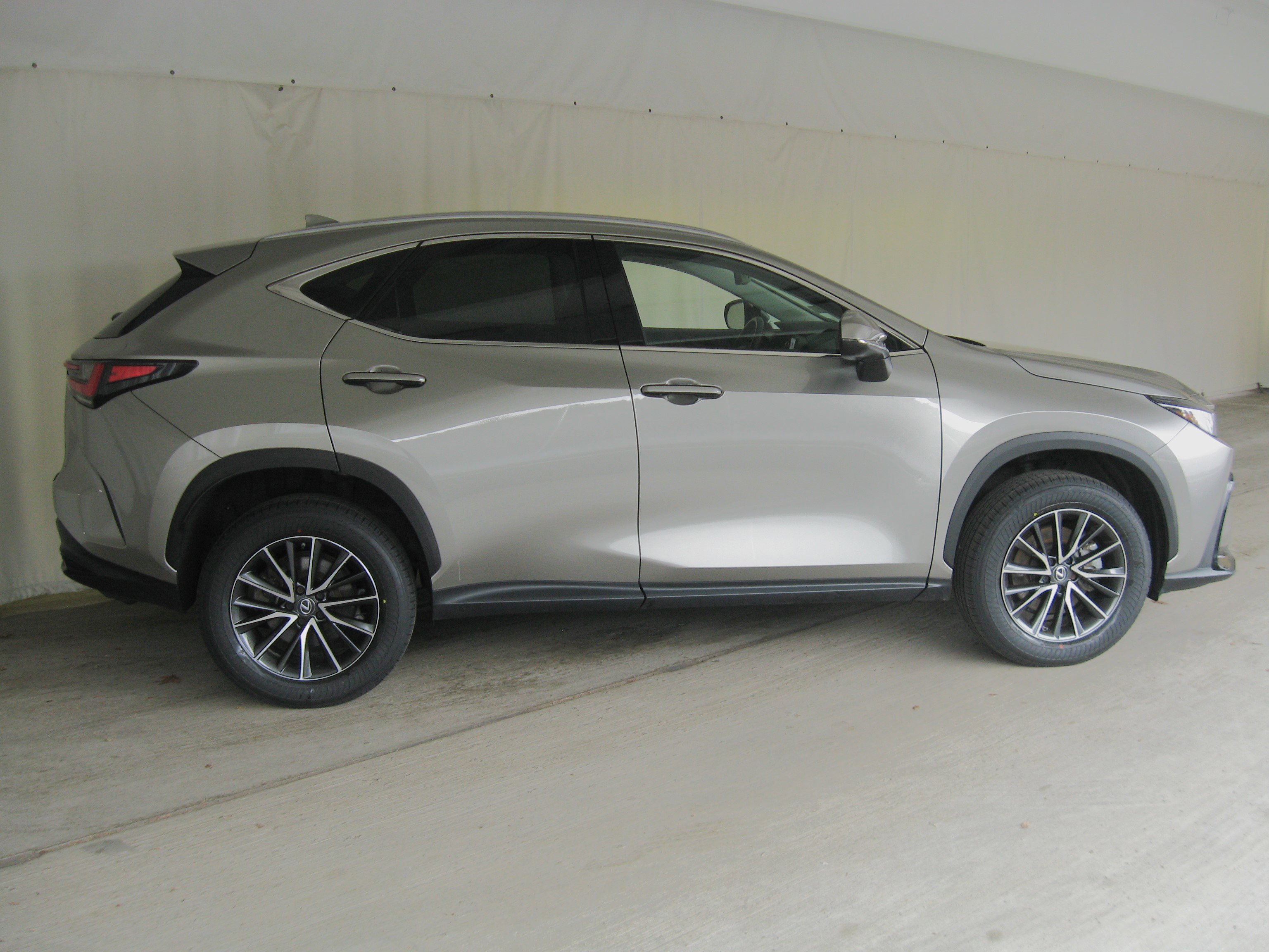 Used 2023 Lexus NX 350 AWD w/ Towing Package (2000 Lbs) image 6