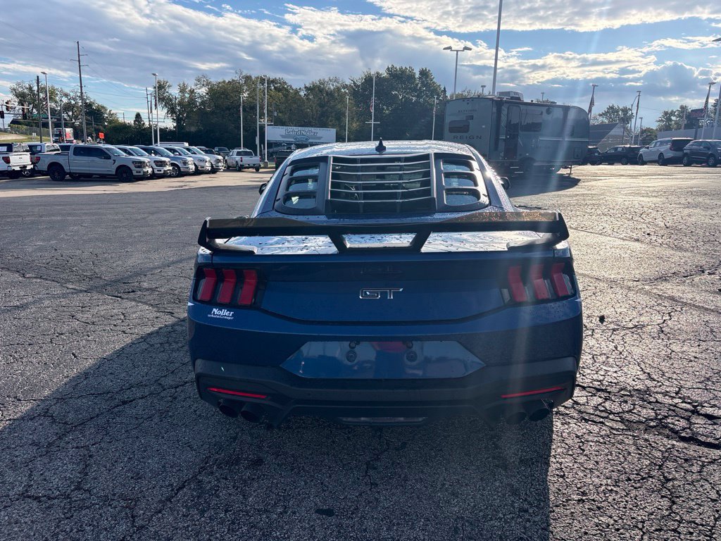 Used 2024 Ford Mustang GT Premium RWD image 6