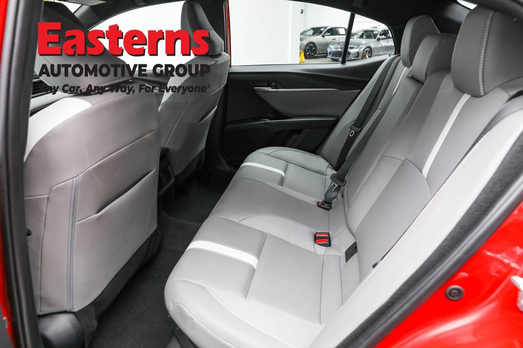 Used 2025 Toyota Camry SE w/ Convenience Package AWD/4WD image 21