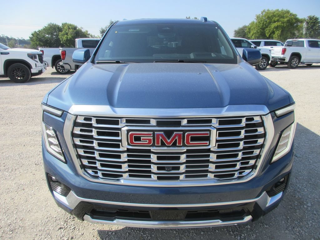 New 2026 GMC Yukon Denali w/ Denali Reserve Package AWD/4WD image 10