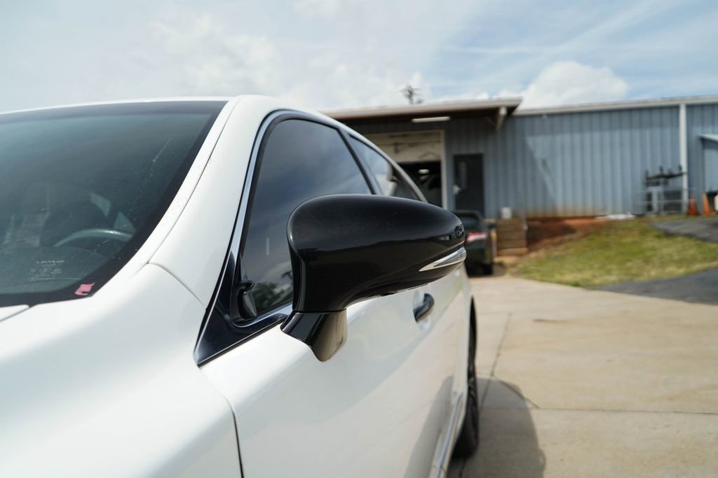 Used 2015 Lexus LS 460 RWD image 24
