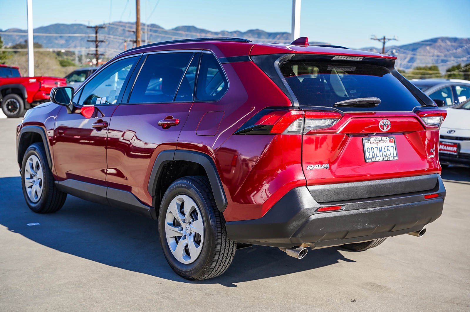 Certified 2020 Toyota RAV4 LE image 7