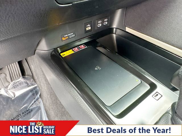 Used 2025 Toyota Camry LE image 32