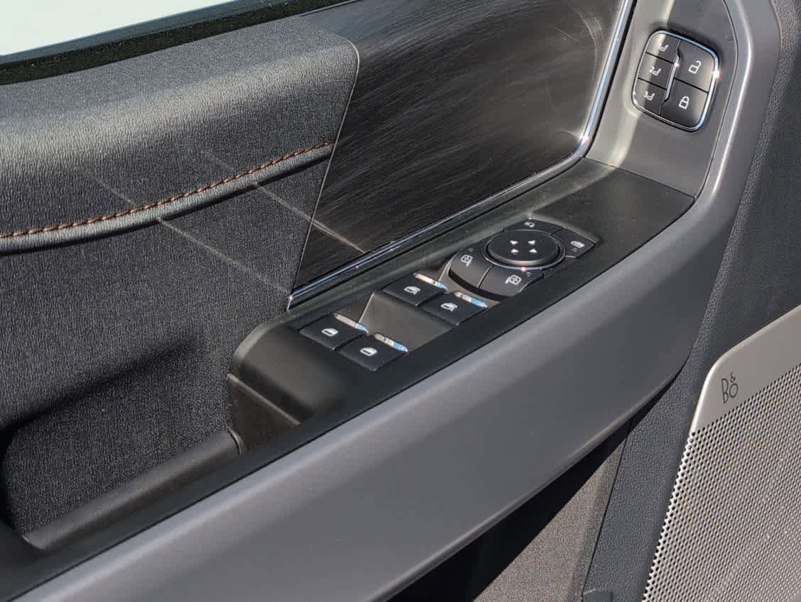 Certified 2025 Ford F150 Lariat w/ Equipment Group 501A Mid image 6