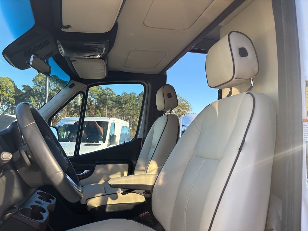 Used 2022 Mercedes-Benz Sprinter 2500 image 78