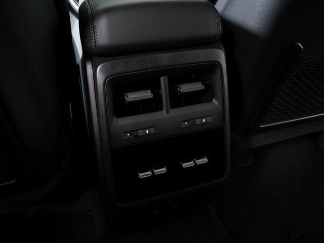 New 2026 Porsche Macan Turbo Electric image 22