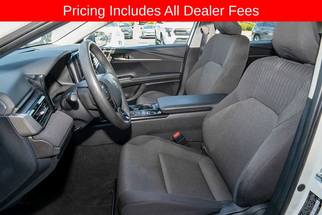 Used 2025 Toyota Camry LE FWD image 10