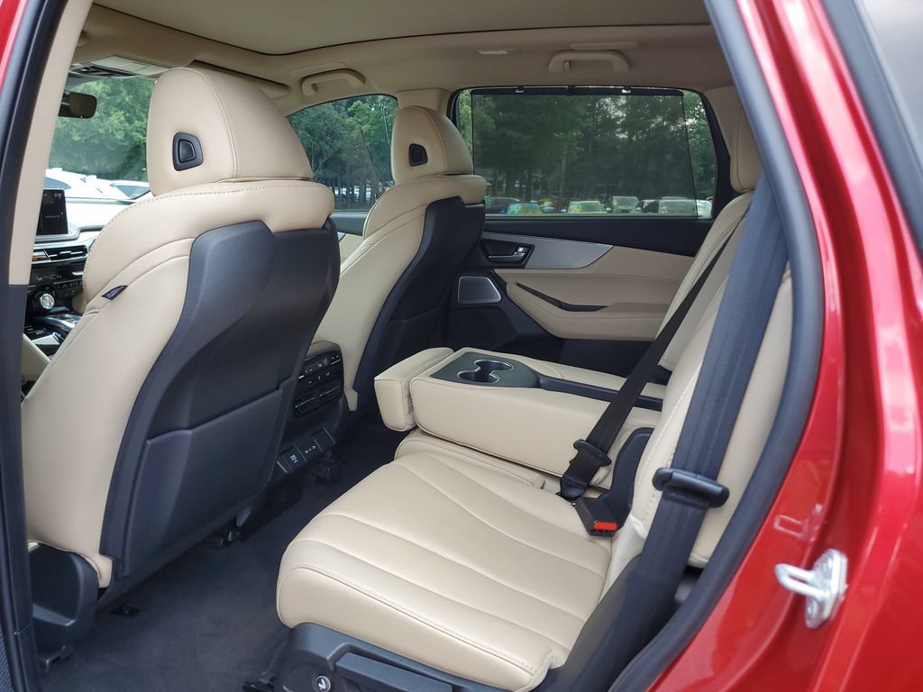 Certified 2025 Acura MDX w/ Technology Package FWD image 13