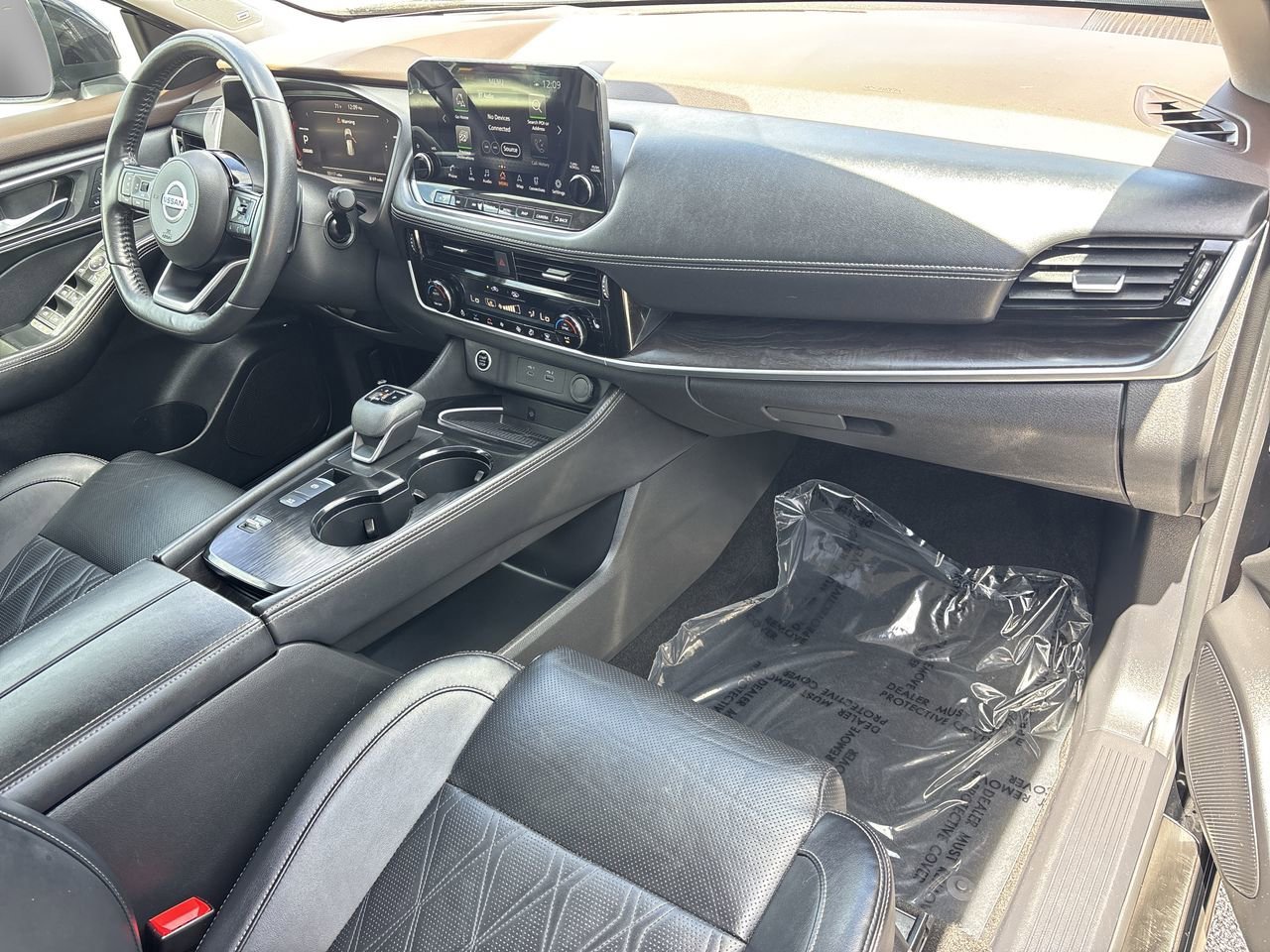 Used 2021 Nissan Rogue Platinum FWD image 12
