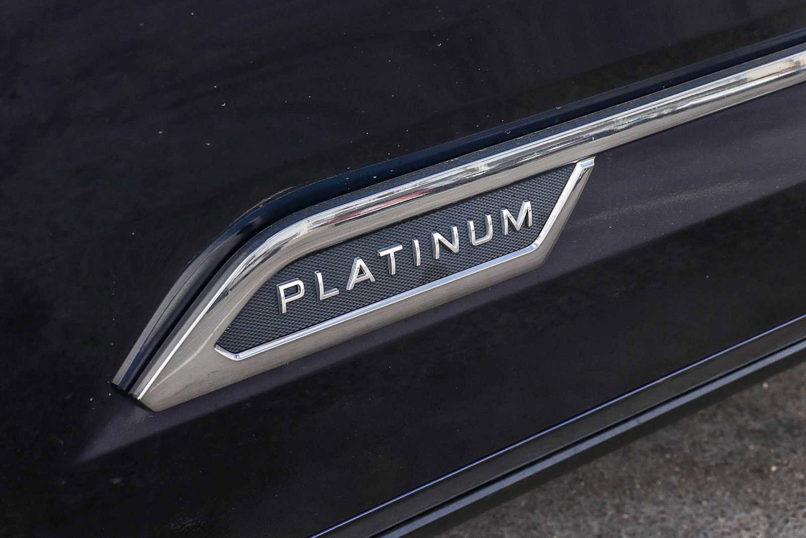 Used 2025 Toyota Sequoia Platinum image 13