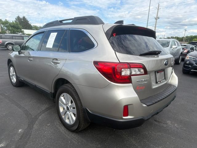 Used 2016 Subaru Outback 2.5i Premium AWD/4WD image 6