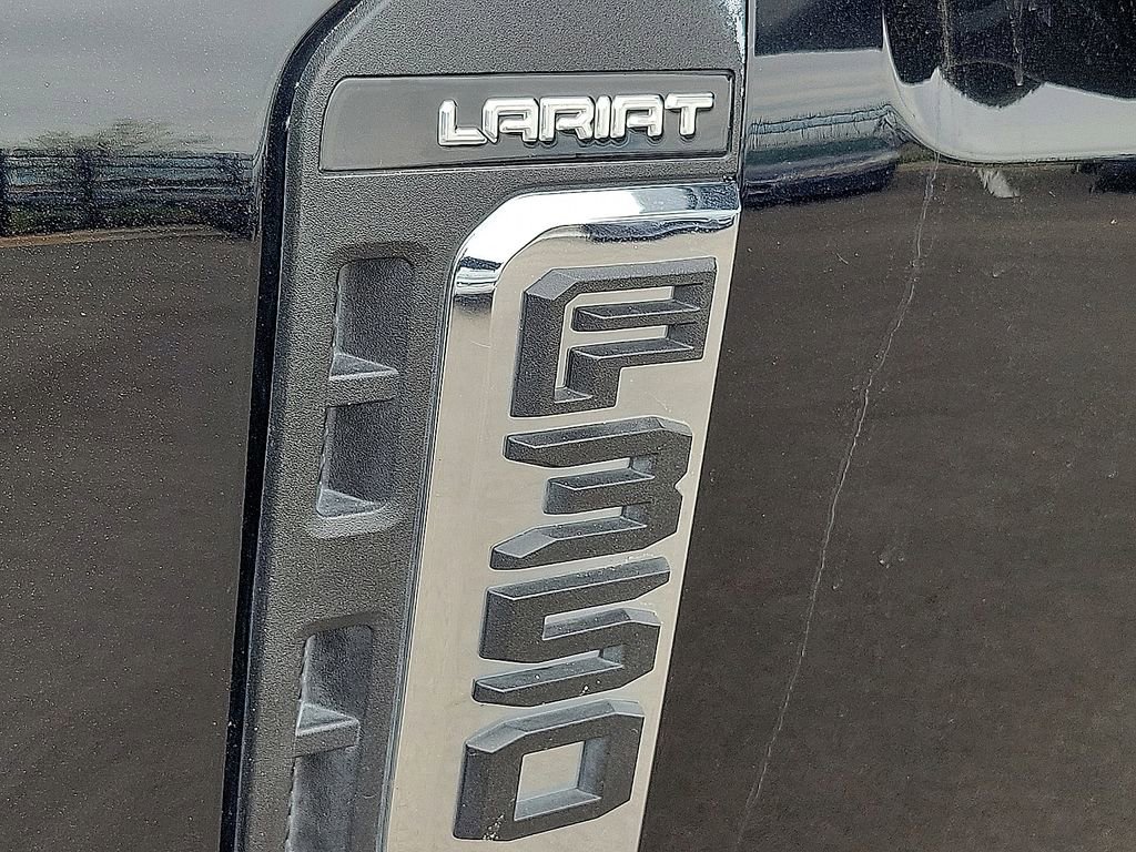 Used 2024 Ford F350 Lariat w/ Lariat Ultimate Package AWD/4WD image 9