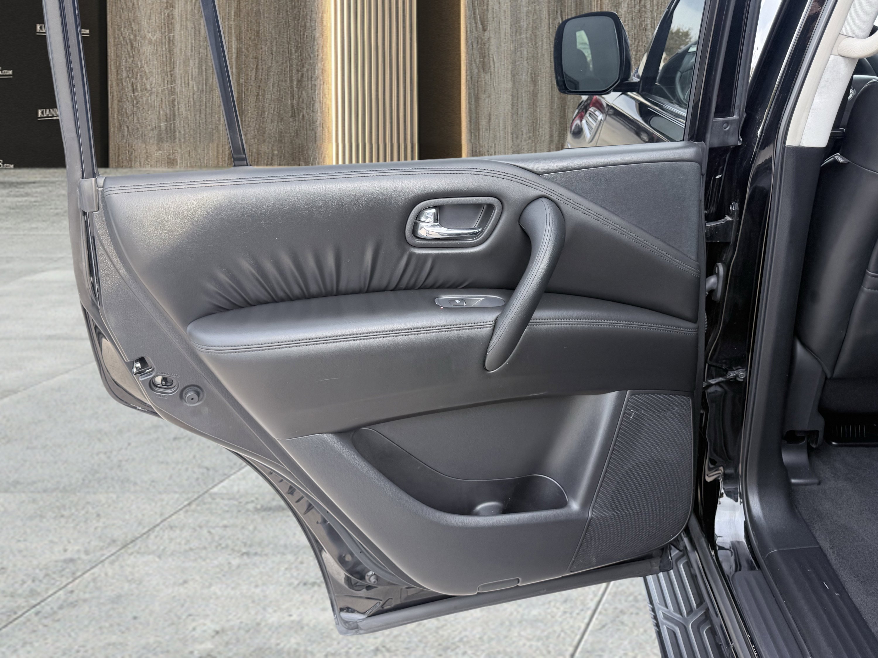 Used 2021 Nissan Armada SV w/ SV Appearance Package image 30