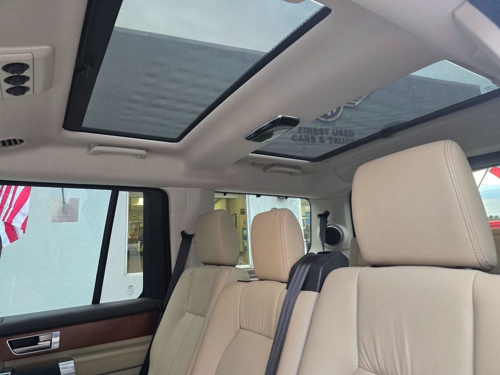 Used 2016 Land Rover LR4 HSE LUX AWD/4WD image 14