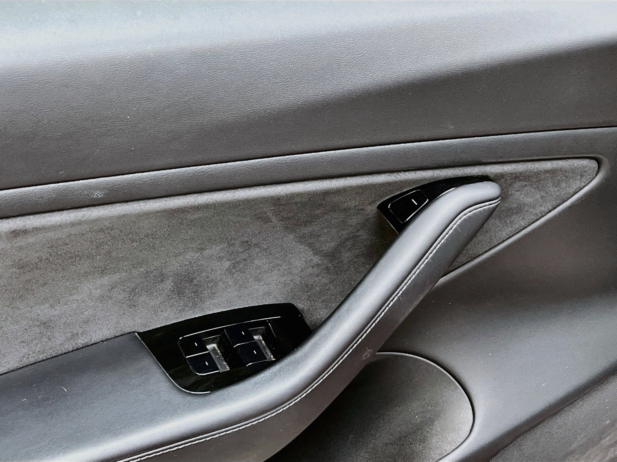 Used 2018 Tesla Model 3 Long Range AWD/4WD image 19