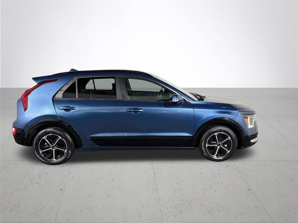 Certified 2023 Kia Niro FWD image 6