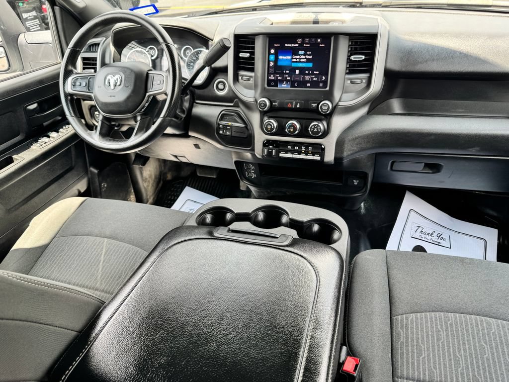 Used 2024 RAM 2500 Tradesman w/ Chrome Appearance Group AWD/4WD image 15