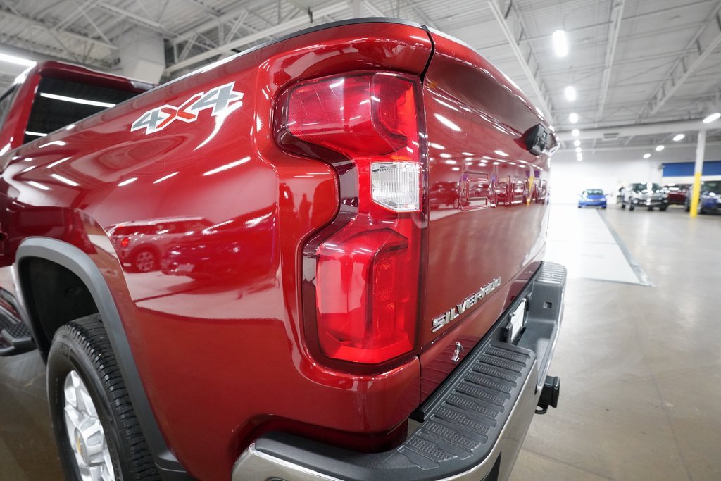 Used 2021 Chevrolet Silverado 2500 LTZ w/ LTZ Convenience Package image 31