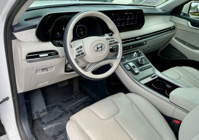 Used 2023 Hyundai Palisade Calligraphy w/ Winter Package image 22