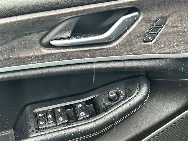 Used 2022 Jeep Grand Cherokee L Limited image 21