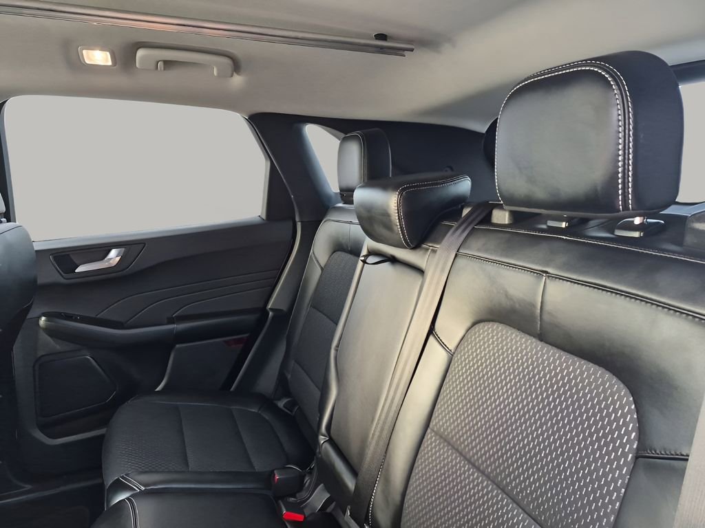 Used 2023 Ford Escape SE FWD image 19