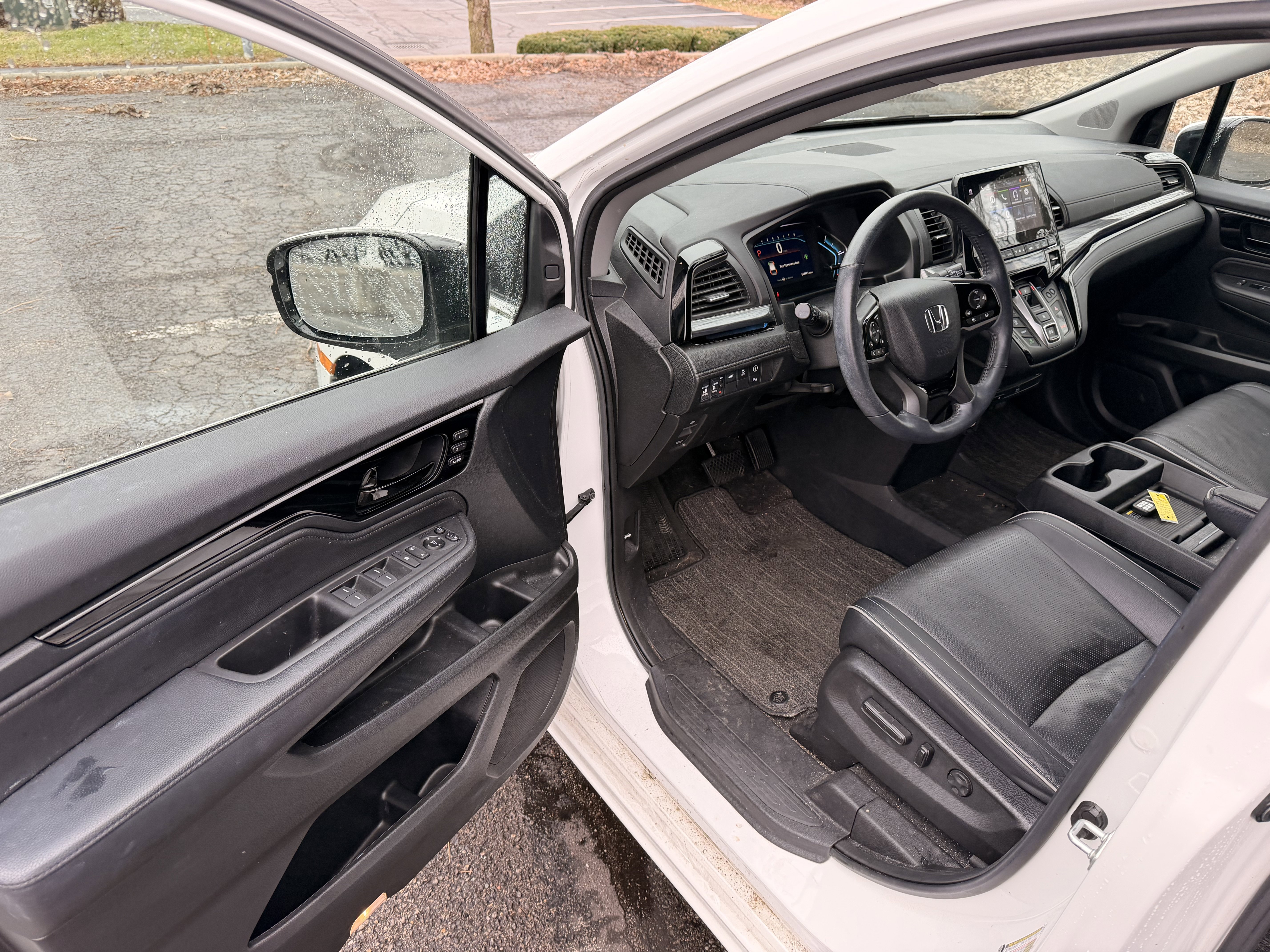 Used 2023 Honda Odyssey Elite image 11
