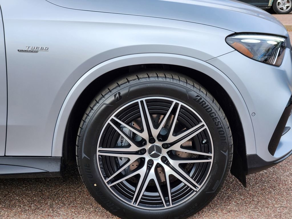 New 2026 Mercedes-Benz GLC 43 AMG 4MATIC image 9
