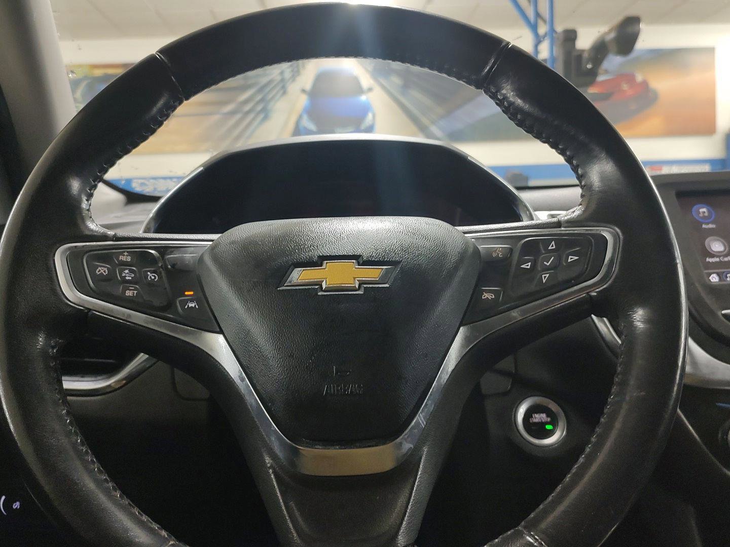 Used 2020 Chevrolet Equinox LT w/ Driver Convenience Package image 15