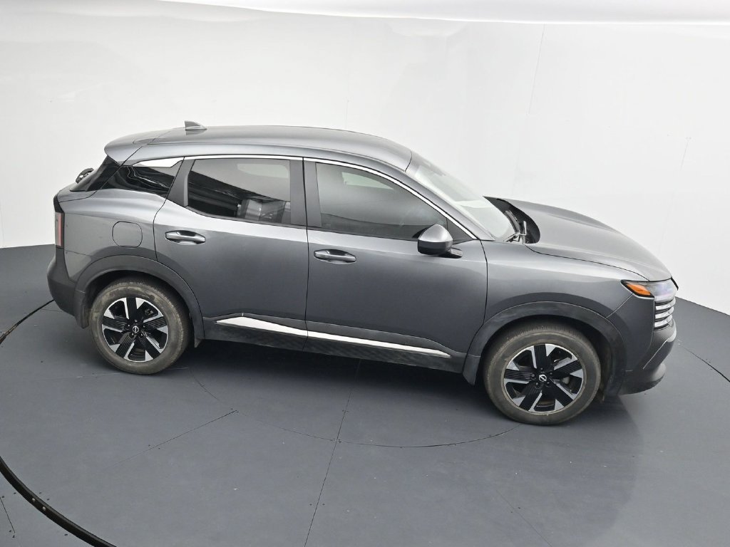 Used 2025 Nissan Kicks SV w/ Illumination Package AWD/4WD image 17