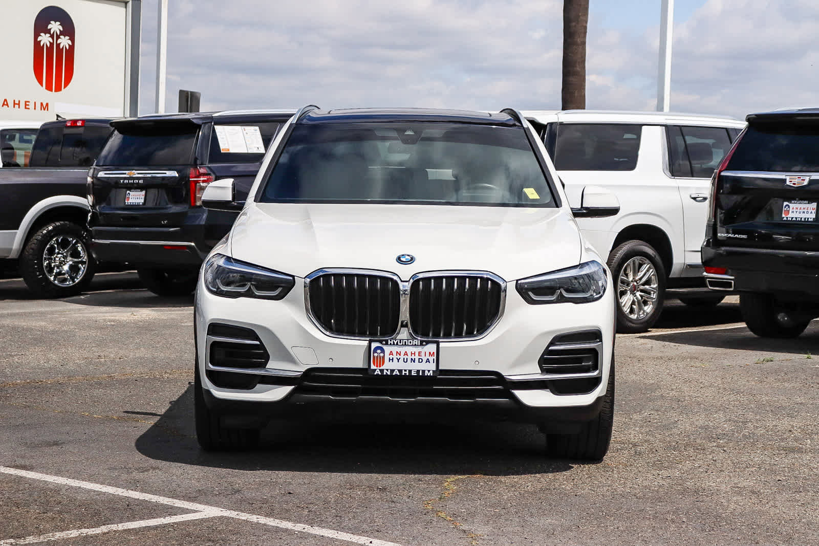 Used 2023 BMW X5 xDrive45e AWD/4WD image 2
