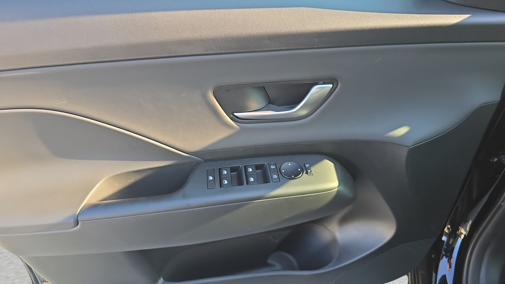 New 2026 Hyundai Kona SEL Premium AWD/4WD image 16