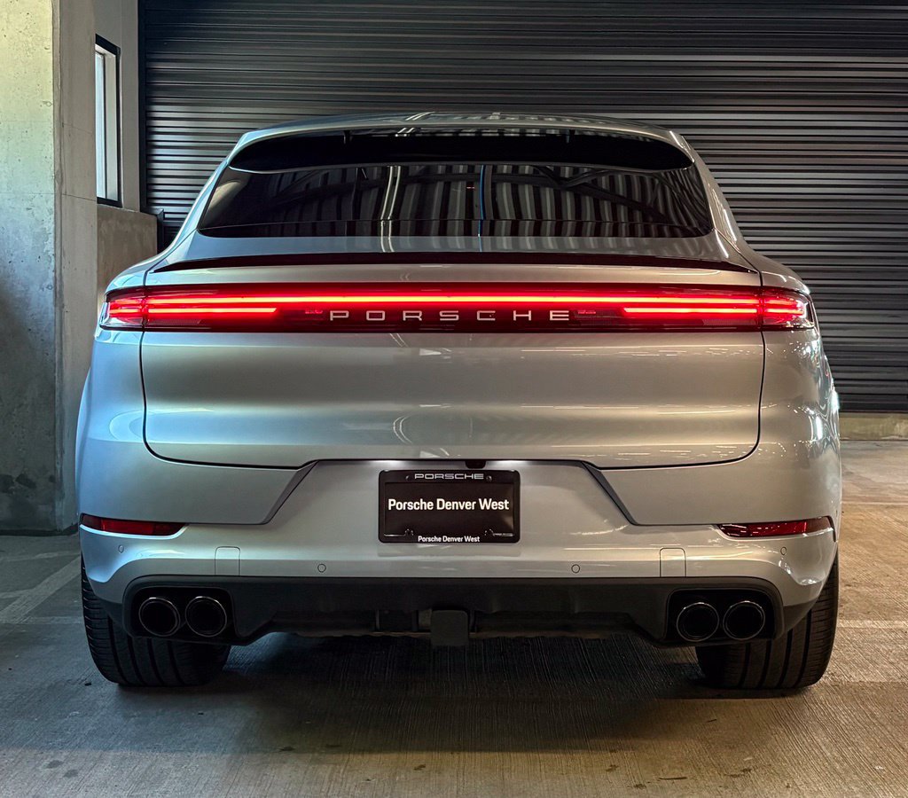 Used 2026 Porsche Cayenne Coupe AWD/4WD image 7