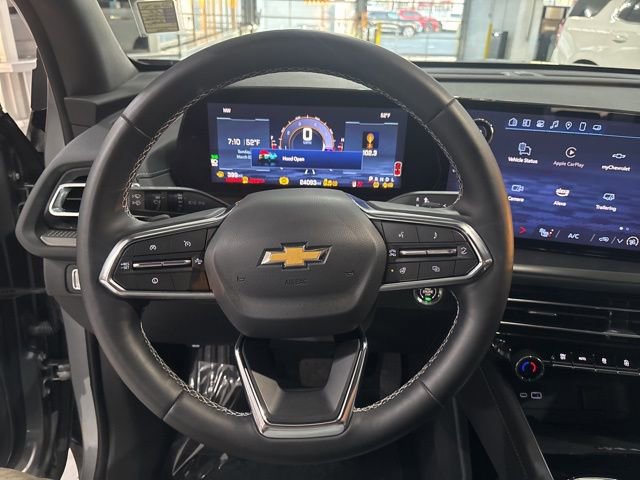 Used 2025 Chevrolet Traverse LT image 15