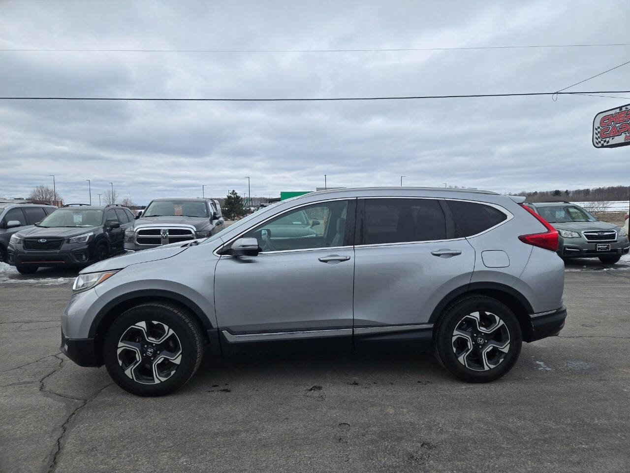 Used 2017 Honda CR-V Touring image 4
