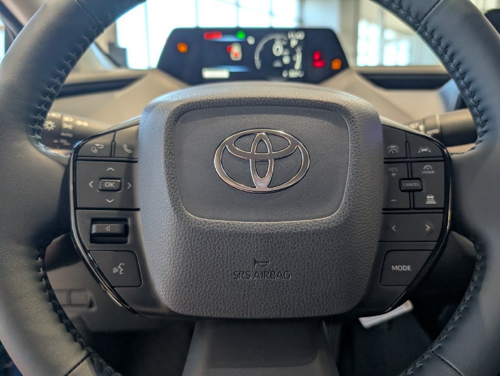 New 2027 Toyota Prius XLE FWD image 17