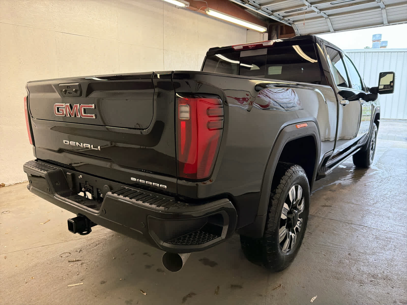 New 2026 GMC Sierra 2500 Denali w/ Denali Reserve Package image 5