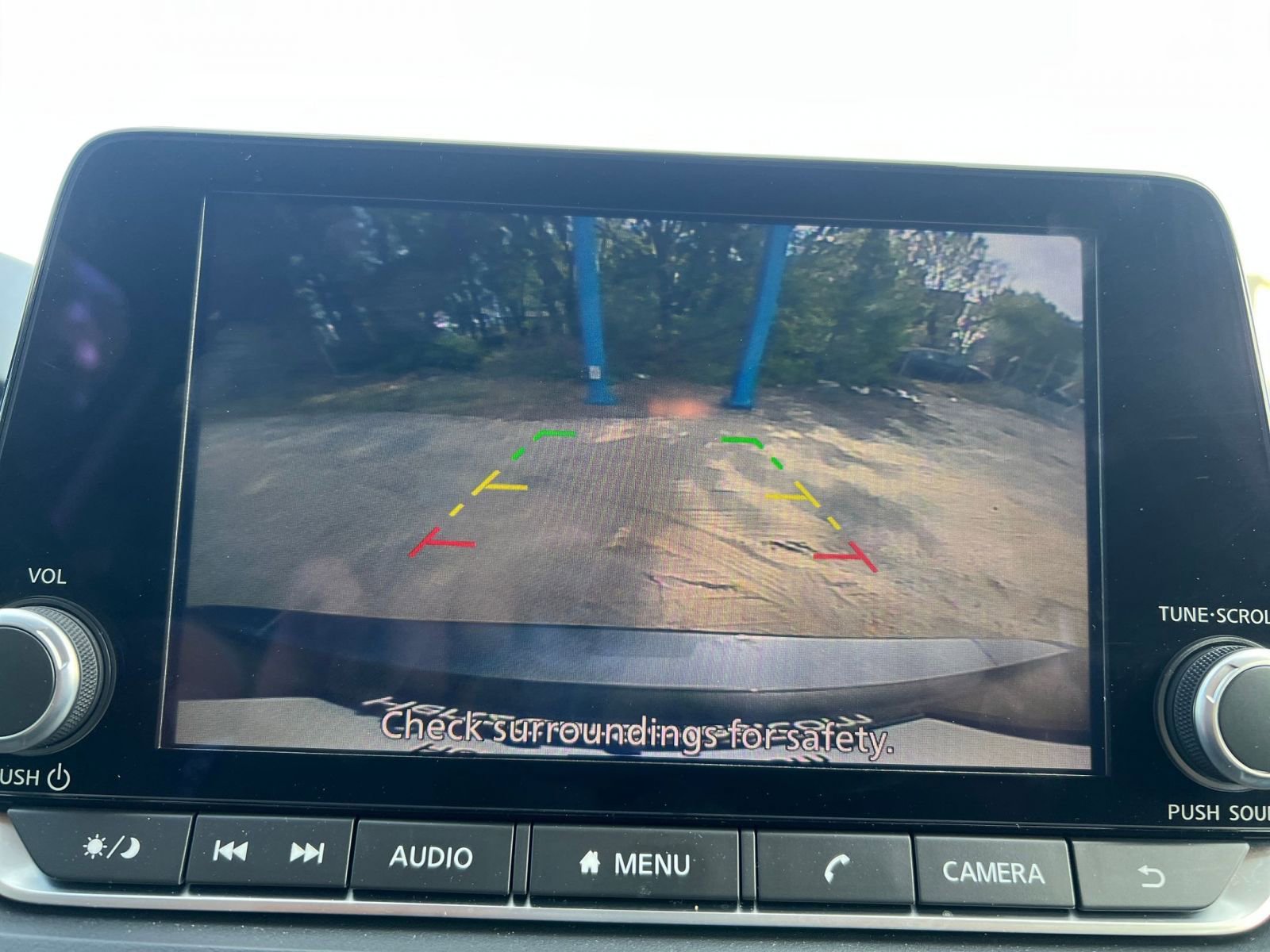 Used 2025 Nissan Rogue SV image 25