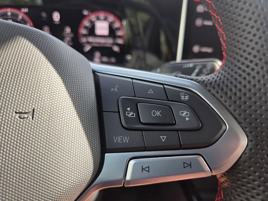 New 2026 Volkswagen GTI SE FWD image 15