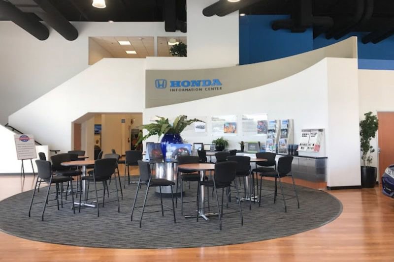 Used 2024 Toyota RAV4 XLE w/ Convenience Package image 30