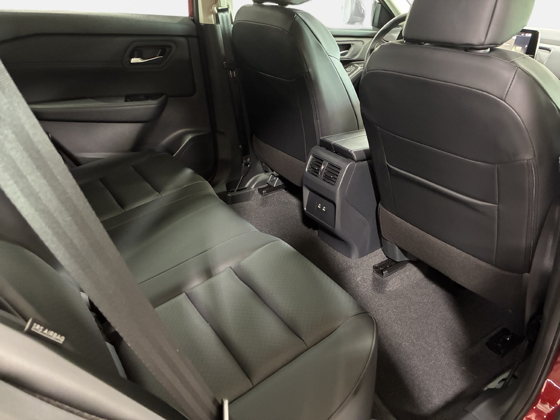 New 2026 Nissan Rogue Dark Armor AWD/4WD image 11