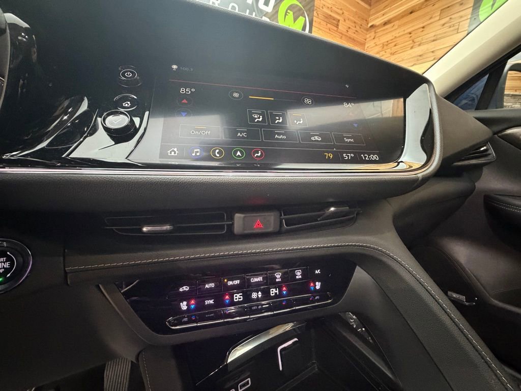 Used 2023 Buick Envision Avenir image 18