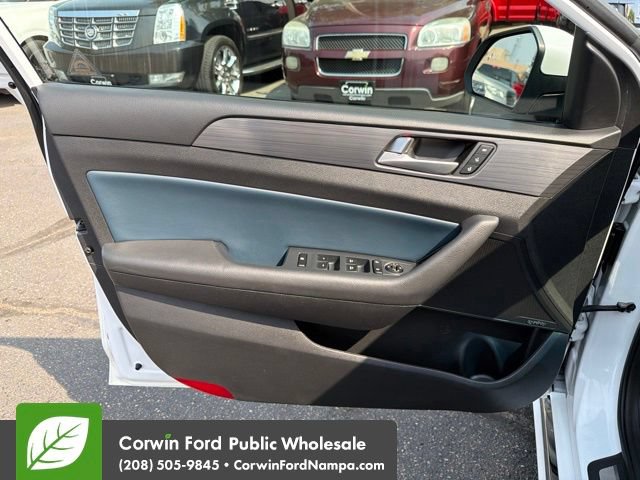 Used 2019 Hyundai Sonata Limited FWD image 12