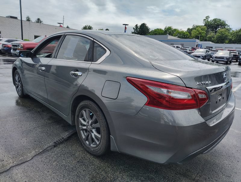 Used 2018 Nissan Altima 2.5 S w/ S Convenience Package FWD image 8