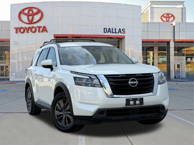 Used 2022 Nissan Pathfinder SV
