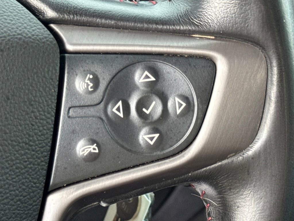 Used 2017 GMC Canyon SLE w/ All Terrain Package image 32