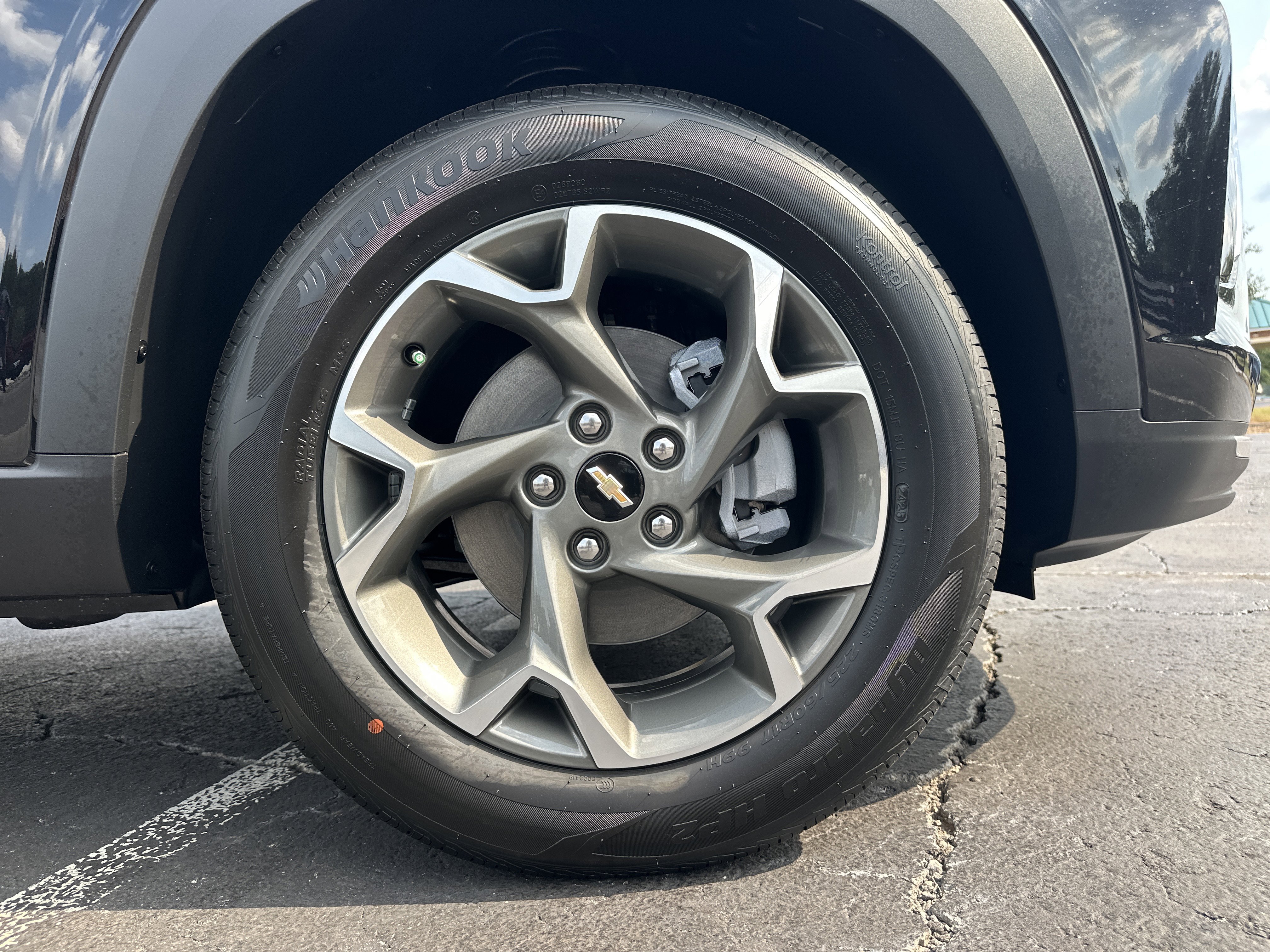 New 2026 Chevrolet Trax LT w/ Driver Confidence Package FWD image 14