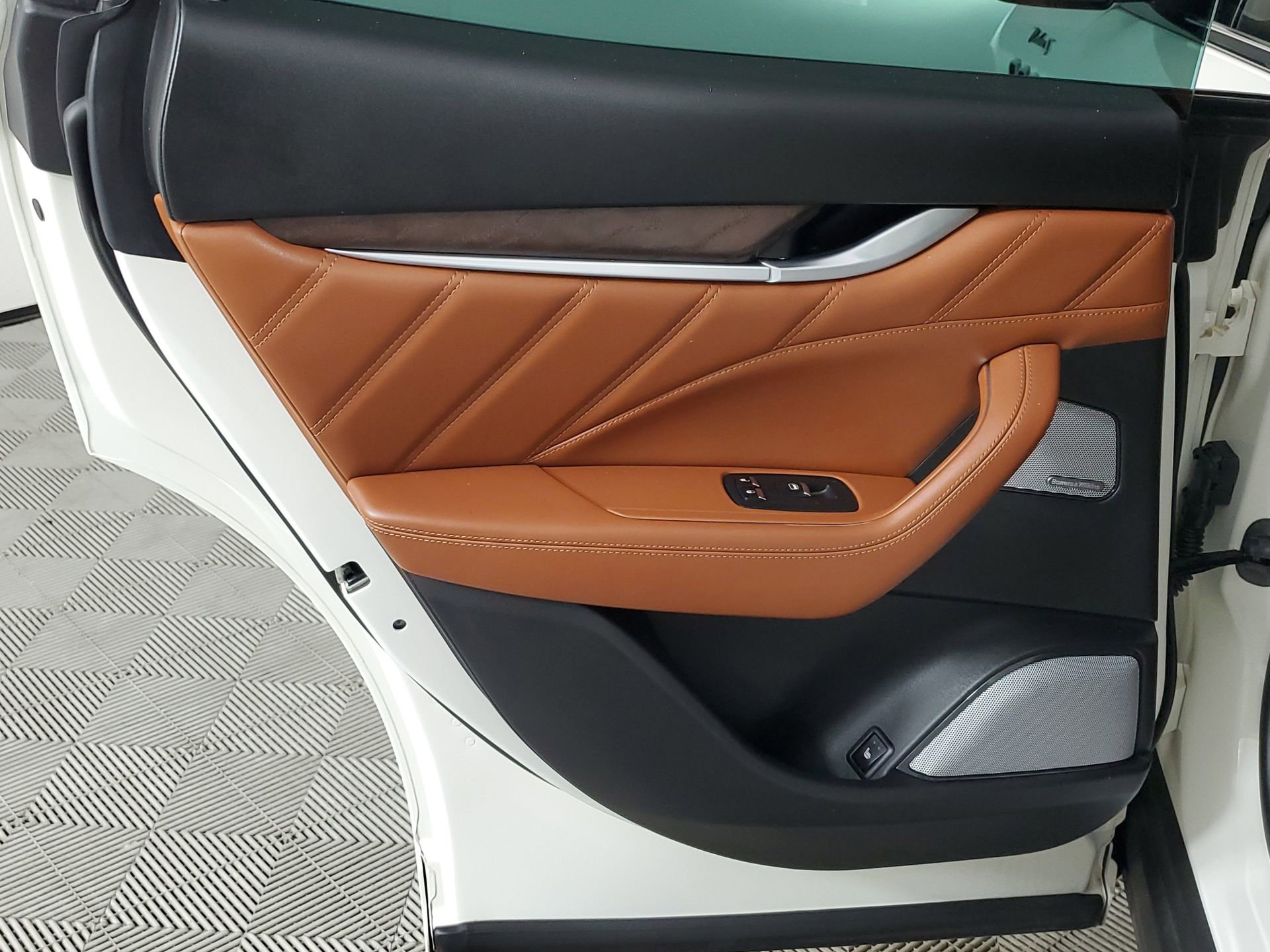 Used 2023 Maserati Levante Modena S image 24