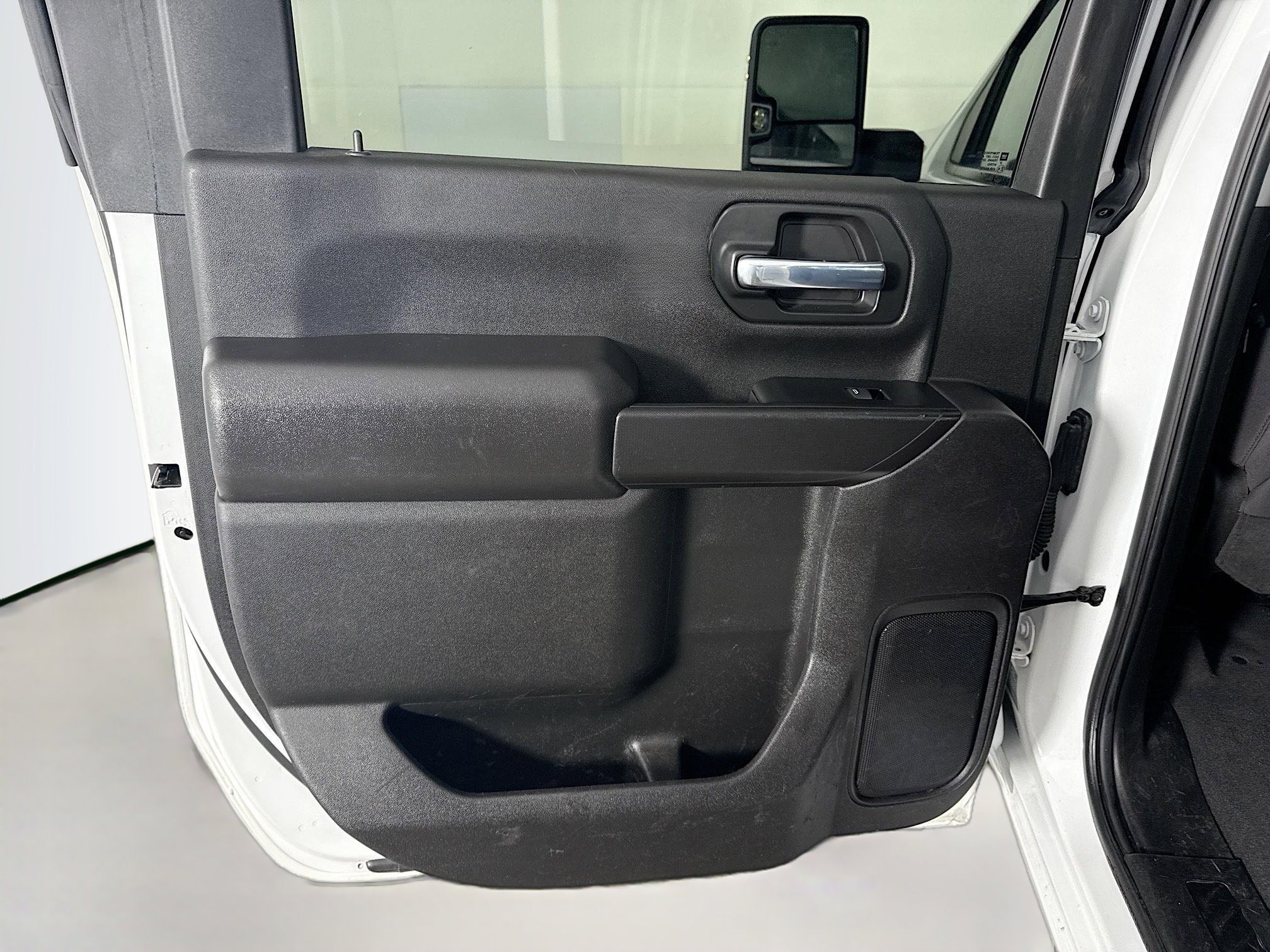 Used 2024 Chevrolet Silverado 2500 Custom w/ Custom Value Package image 25