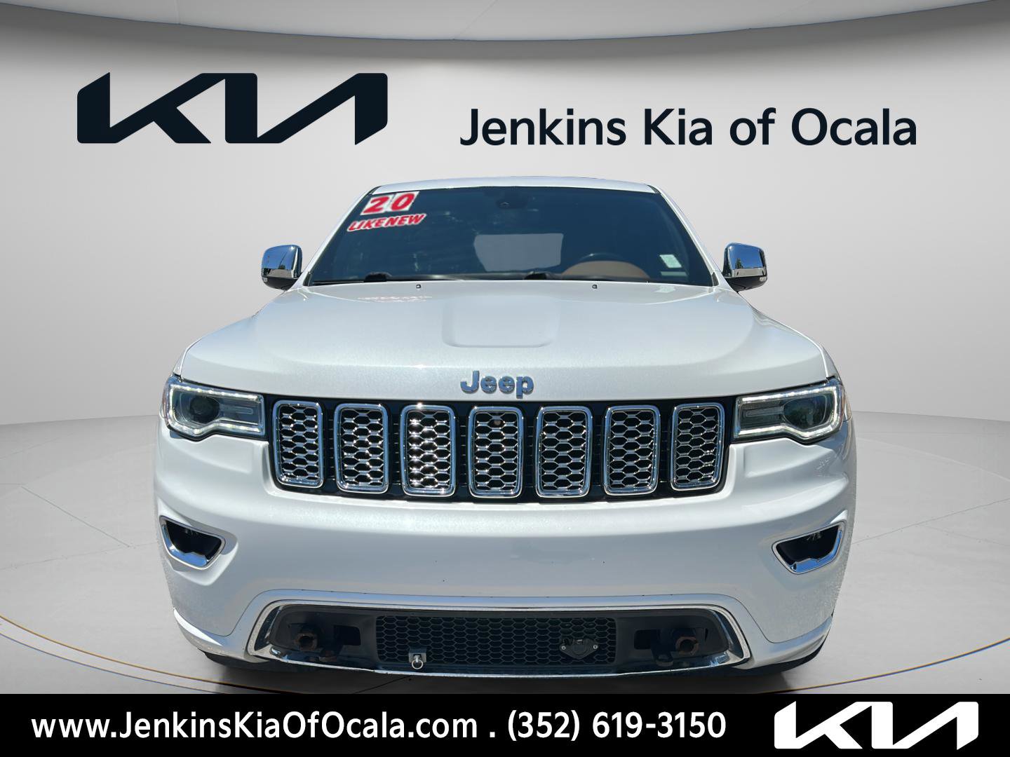 Used 2020 Jeep Grand Cherokee Overland AWD/4WD image 8