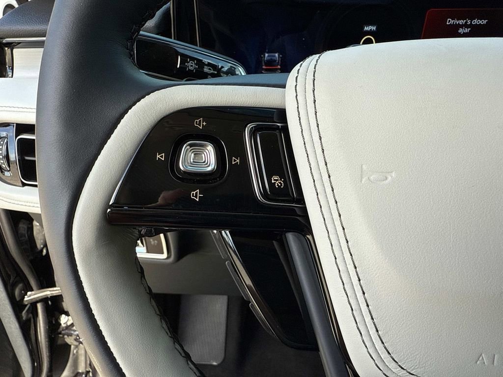 New 2025 Lincoln Aviator Reserve image 31